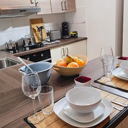 Modern Near Duesseldorf Airport & Messe/fair