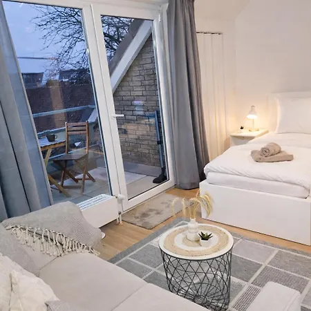 Modern Near Duesseldorf Airport & Messe/fair